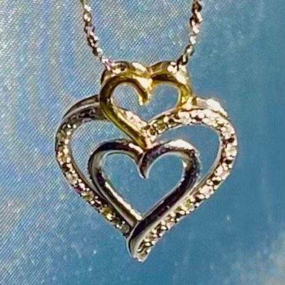 ADF Striking Triple Heart Italian Sterling Silver Necklace - Picture 3 of 10